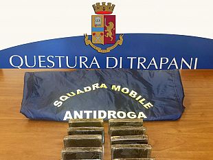 trapani-arrestato-venditore-ambulante-con-un-kilo-di-hashish