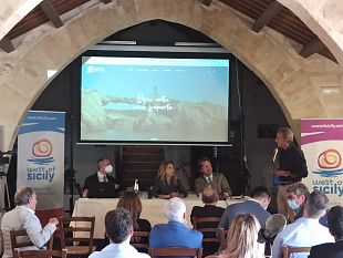 la-proposta-di-tranchida-voucher-per-studenti-trapanesi-in-erasmus