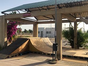 i-giovani-cercano-i-propri-spazi-a-trapani-nasce-uno-skatepark-fai-da-te