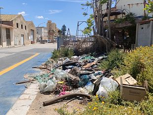 comu-fini-continua-la-pratica-incivile-dellabbandono-di-reti-da-pesca-e-non-solo