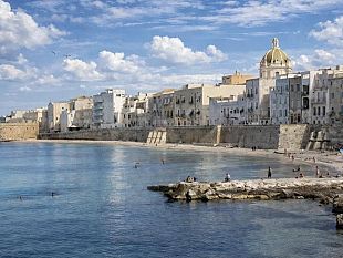 trapani-fondi-regionali-per-una-spiaggia-attrezzata-alle-mura-di-tramontana