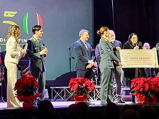 la-guardia-di-finanza-di-trapani-in-aiuto-dei-bisognosi-a-trapani-va-in-scena-la-solidarieta