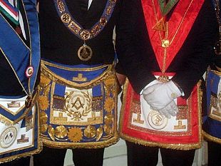 logge-massoniche-proviamo-a-capirne-di-piu-ed-a-sdrammatizzare-certi-rituali-2