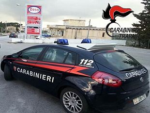 si-introduce-allinterno-della-caserma-dei-carabinieri-di-castelvetrano-ferito-da-un-colpo-di-pistola-e-in-stato-darresto