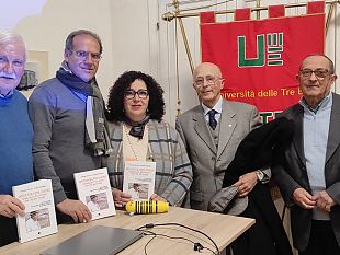 grande-partecipazione-a-castelvetrano-per-la-presentazione-del-libro-apicoltura-per-amore
