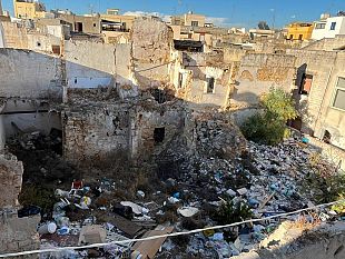 mazara-discarica-abusiva-in-via-goti-dunni-ce-vista-nun-ci-voli-prova