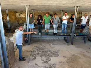 mazara-successo-dellopen-day-per-visitare-in-anteprima-la-domus-romana-con-i-mosaici-di-san-nicolo-regale