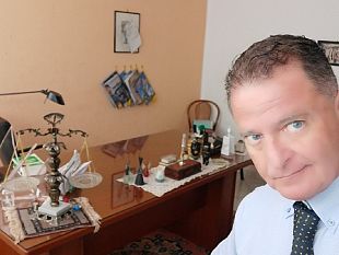 lavv-rizzo-risponde-furto-in-appartamento-attraverso-il-ponteggio-chi-paga