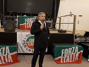 mazara/lass-toni-scilla-incontra-simpatizzanti-per-scambio-di-auguri
