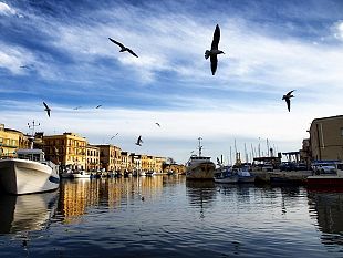 mazara-cristaldi-basta-ritardi-e-alibi-la-regione-dia-il-via-libera-ai-lavori-di-escavazione-del-porto