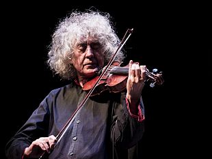 carlo-ginzburg-ricevera-il-premio-del-tomasi-di-lampedusa-ospiti-angelo-branduardi-e-francesco-scianna