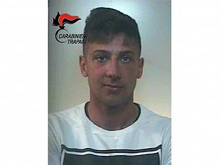 alcamo-rapina-in-banca-al-credito-siciliano-carabinieri-arrestano-in-flagranza-lautore