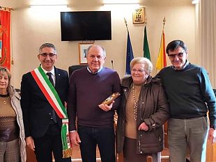 calatafimi-in-pensione-il-dipendente-tommaso-marchese