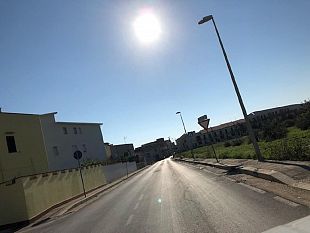 castelvetrano-i-lettori-segnalano-che-la-via-vento-e-stata-ripulita-ma-che-e-completamente-al-buio