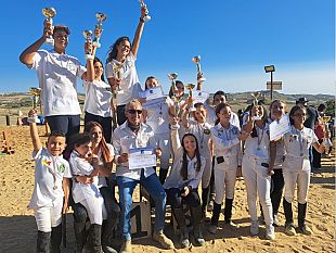 equitazione-numerosi-trofei-e-podi-conquistati-dallarabians-ranch-di-partanna