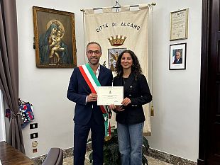 alcamo-il-sindaco-surdi-ha-accolto-la-giovane-concittadina-yousra-el-maiouh