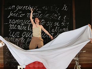 in-scena-al-tempio-di-hera-a-selinunte-lo-spettacolo-aranci-di-nterra