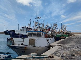 mazara-caro-carburanti-allarme-nella-marineria-la-guerra-in-iran-pesa-cosi-uscire-in-mare-non-conviene-piu