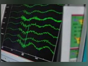 forte-scossa-di-terremoto-al-largo-delle-isole-eolie