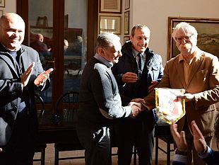 mazara-il-sindaco-cristaldi-accoglie-il-sindaco-di-sersale-torchio