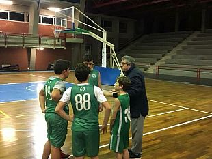 basket-u13-fuochi-d-artificio-a29-mazara-castelvetrano-superata-al-debutto-trapani-per-59-51
