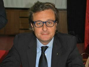 il-sindaco-errante-incontra-i-giornalisti