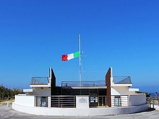 marsala-atto-di-vandalismo-allinterno-del-monumento-ai-mille