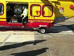 trapani-si-lancia-da-un-viadotto-alto-35-metri-e-rimane-illesa