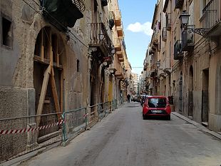 rimosso-lo-storico-ponteggio-di-via-nunzio-nasi-modificato-litinerario-della-processione-dei-misteri