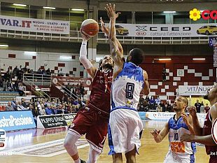 pallacanestro-trapani-sconfitta-da-napoli-75-83