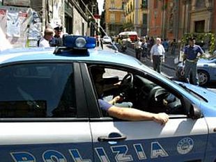 arrestato-dalla-polizia-di-stato-per-aver-rapinato-un-turista-in-strada