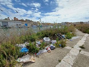 mazara-discarica-sulle-rive-del-fiume-mazaro