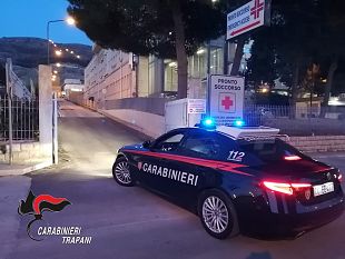 trapani-carabinieri-scortano-donna-incinta-che-partorisce-in-macchina