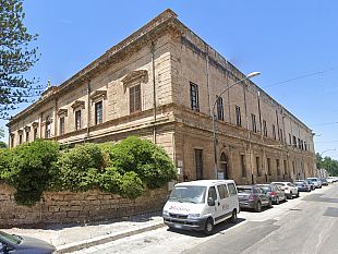 alcamo-vandali-in-azione-nella-chiesa-della-pia-opera-pastore