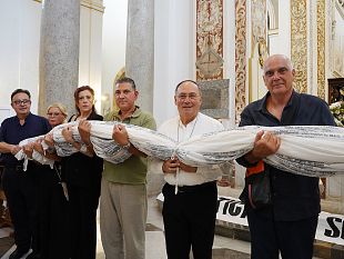 non-sono-numeri-ma-persone-in-cattedrale-a-mazara-il-sudario-di-gaza