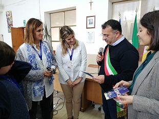 erasmus-ka-2-in-visita-al-comune-gli-studenti-aderenti-al-progetto