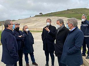 video-musumeci-in-visita-al-cretto-di-burri-stiamo-lavorando-alla-valorizzazione-della-valle