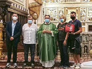 mazara-del-vallo-alla-cattedrale-donato-un-defibrillatore