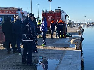 mazara-chiarite-le-modalita-del-ritrovamento-del-cadavere-di-uomo-nelle-acque-del-porto-canale