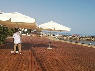 piazzetta-in-legno-di-marinella-obiettivo-citta-interroga-lamministrazione