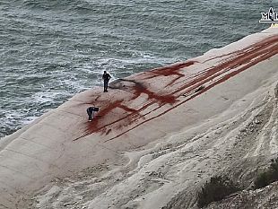 video-ancora-uno-sfregio-per-la-scala-dei-turchi