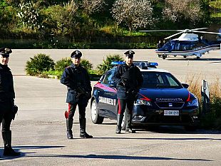 alcamo-litiga-con-i-genitori-e-aggredisce-i-carabinieri-arrestato