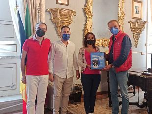 trapani-ancos-e-confartigianato-imprese-donano-un-defibrillatore-al-comune