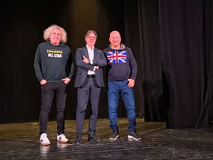 campobello-grande-successo-per-lo-spettacolo-di-giovanni-cacioppo