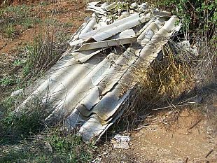 salemi-al-via-la-rimozione-dei-rifiuti-in-amianto