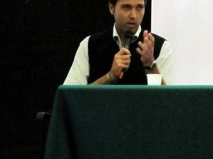 david-camporeale-e-la-sua-interesante-mostra-alla-collegiata-di-s-pietro