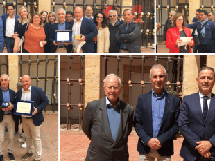 il-plauso-al-dipendente-frank-adamo-che-va-in-pensione