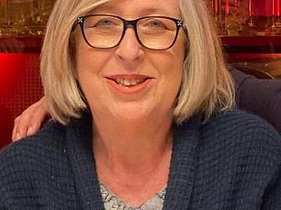 addio-ad-antonella-esposito-insegnante-in-pensione