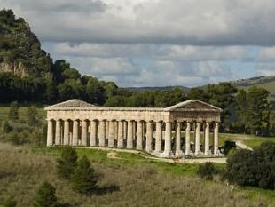 domani-prima-domenica-del-mese-a-segesta-si-entra-gratis
