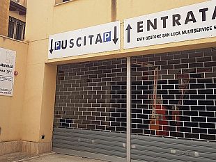 mazara-divieto-di-fermata-di-fronte-il-parcheggio-comunale